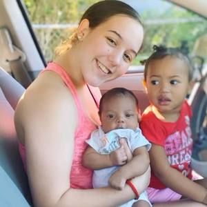 Meet your Posher, Dee